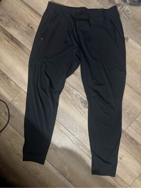 lululemon athletica Black Men’s Performance Joggers